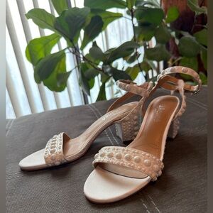 J.Renee White Pearl Embellished Heels Size 7.5 Like New Worn Once